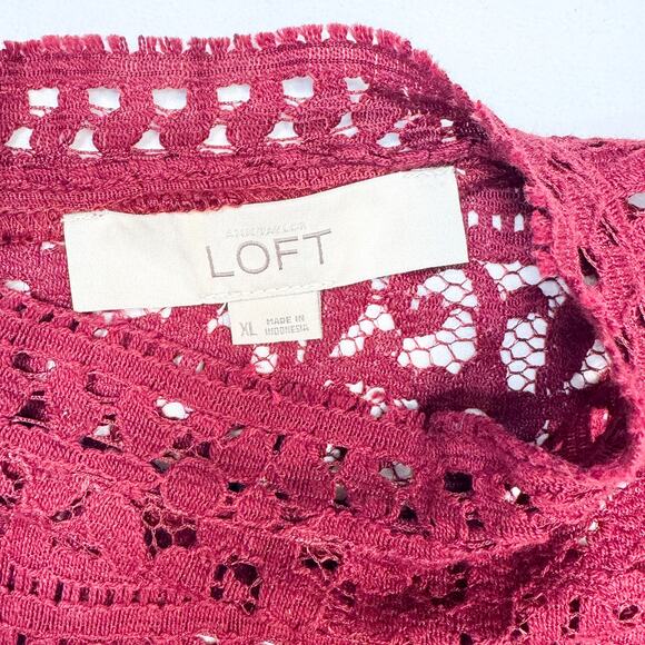 LOFT Women's Maroon Lace Eyelet Blouse - Size XL - Picture 7 of 8